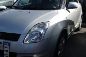 Custode arriere gauche (porte) SUZUKI SWIFT 3