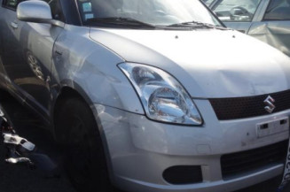 Custode arriere gauche (porte) SUZUKI SWIFT 3