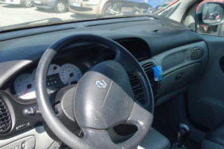 Pare buffle RENAULT SCENIC 1