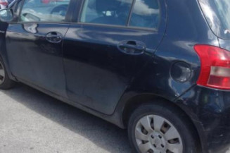 Boite a gants TOYOTA YARIS 2