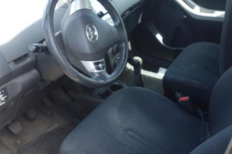 Boite a gants TOYOTA YARIS 2