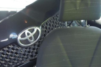 Boite a gants TOYOTA YARIS 2