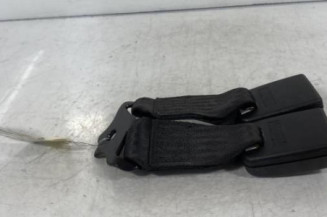 Attache ceinture arriere centrale FORD KA 1