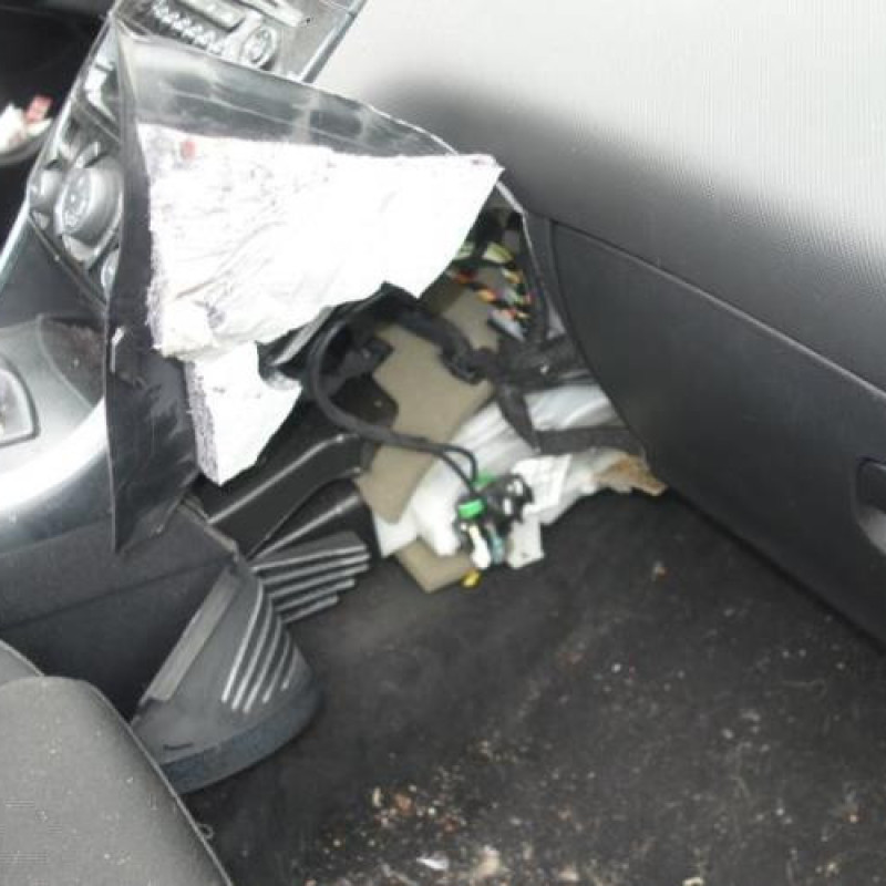 Attache ceinture arriere gauche PEUGEOT 308 1 Photo n°14