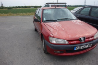 Aile avant droit PEUGEOT 306