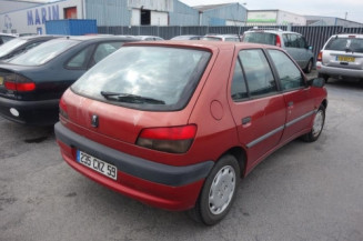 Aile avant droit PEUGEOT 306