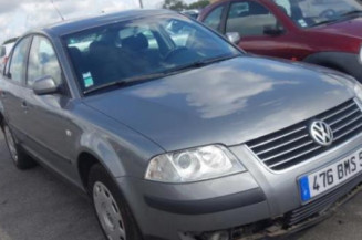 Renfort pare choc avant (traverse) VOLKSWAGEN PASSAT 4