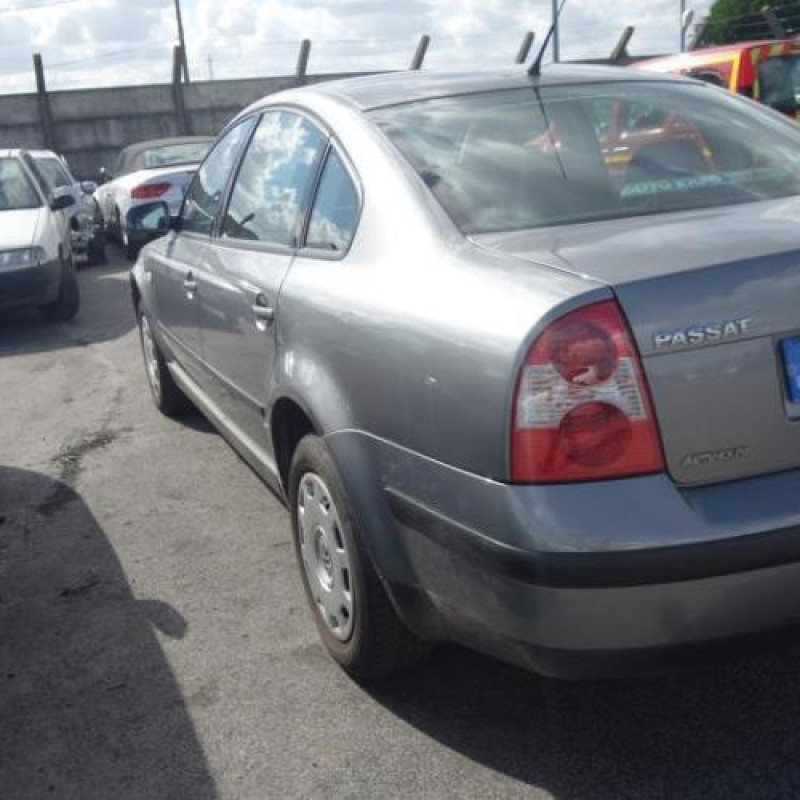 Renfort pare choc avant (traverse) VOLKSWAGEN PASSAT 4 Photo n°5