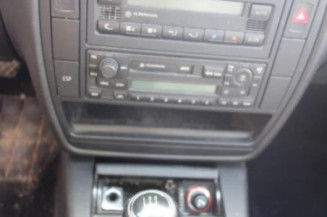 Renfort pare choc avant (traverse) VOLKSWAGEN PASSAT 4