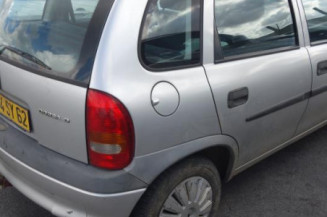 Pompe à carburant OPEL CORSA B