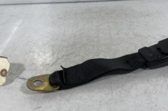 Attache ceinture arriere gauche OPEL CORSA A