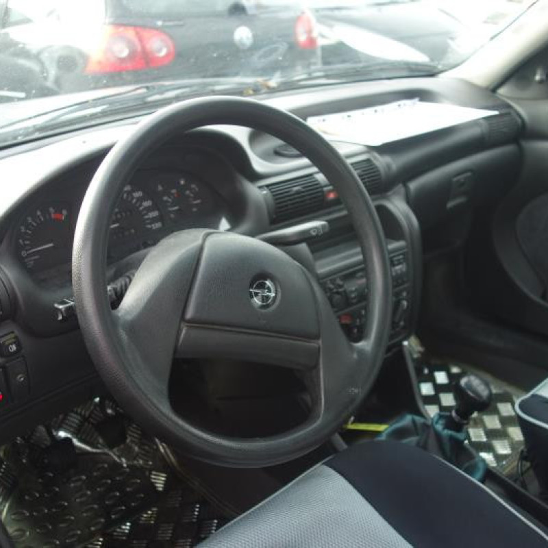 Leve vitre mecanique arriere gauche OPEL ASTRA F Photo n°6