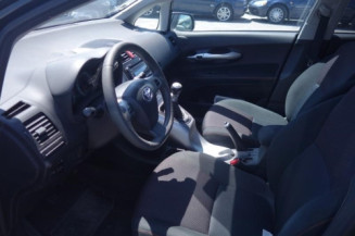 Pompe lave glace avant TOYOTA AURIS 1