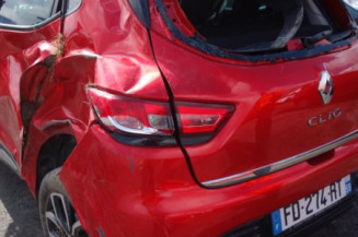 Vitre arriere droit RENAULT CLIO 4