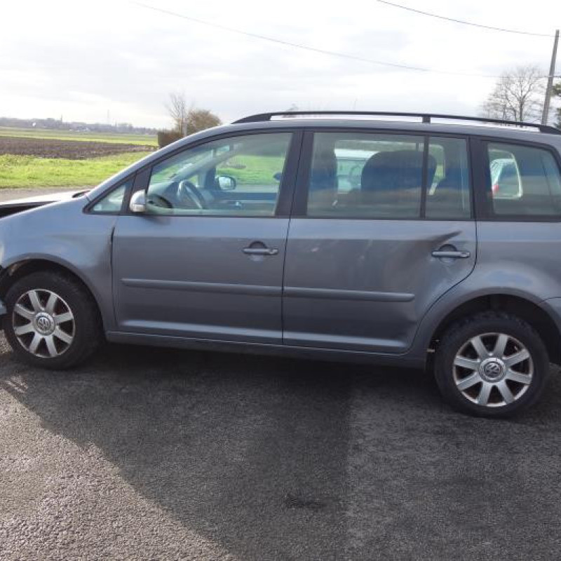 Custode arriere gauche (porte) VOLKSWAGEN TOURAN 1 Photo n°1