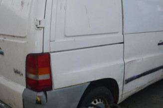 Bras essuie glace avant droit MERCEDES VITO 638