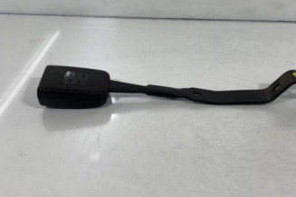 Attache ceinture avant gauche VOLKSWAGEN POLO 3