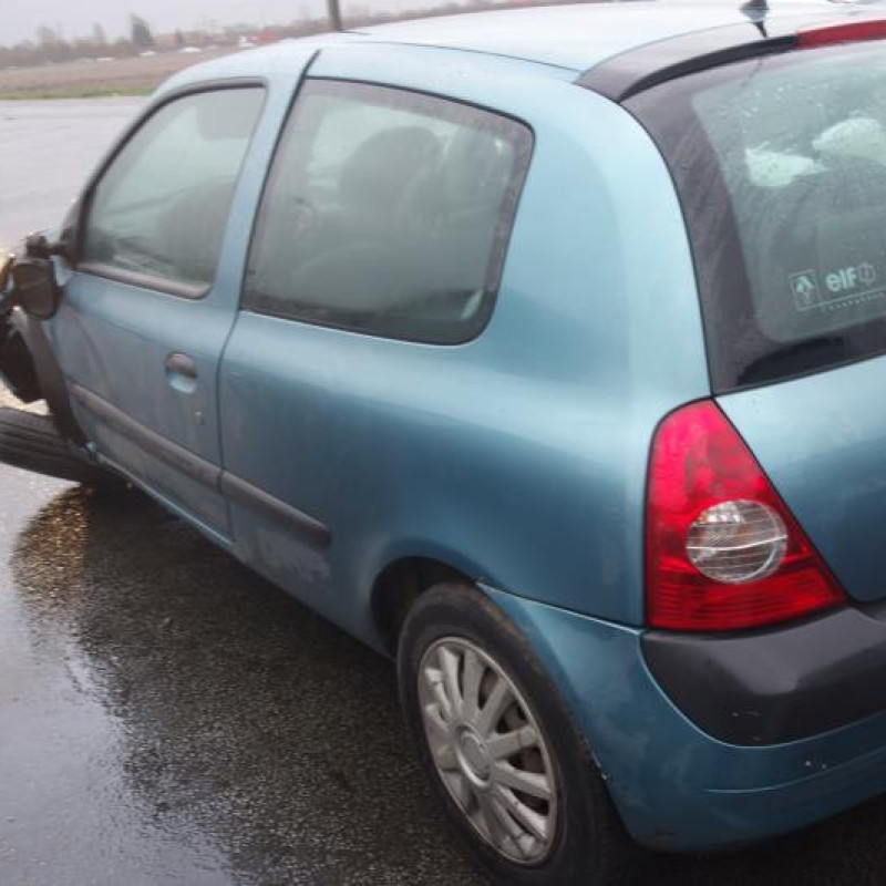 Pompe à carburant RENAULT CLIO 2 Photo n°8