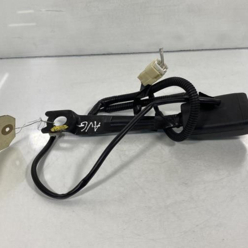 Attache ceinture avant gauche TOYOTA YARIS 2 Photo n°3