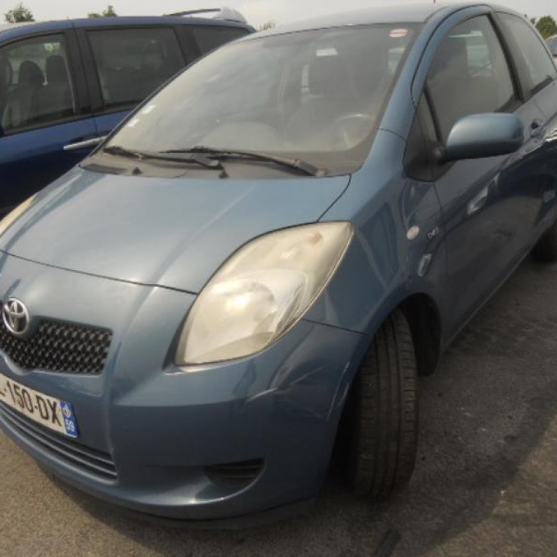 Boite a gants TOYOTA YARIS 2 Photo n°3