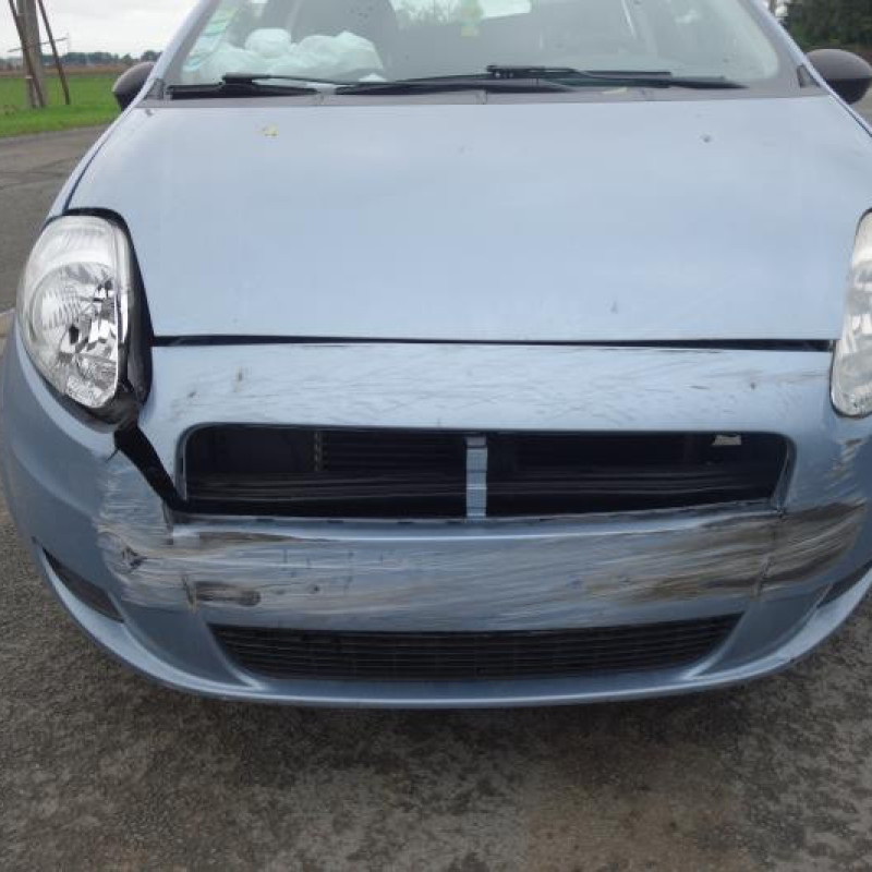 Custode arriere gauche FIAT GRANDE PUNTO Photo n°5