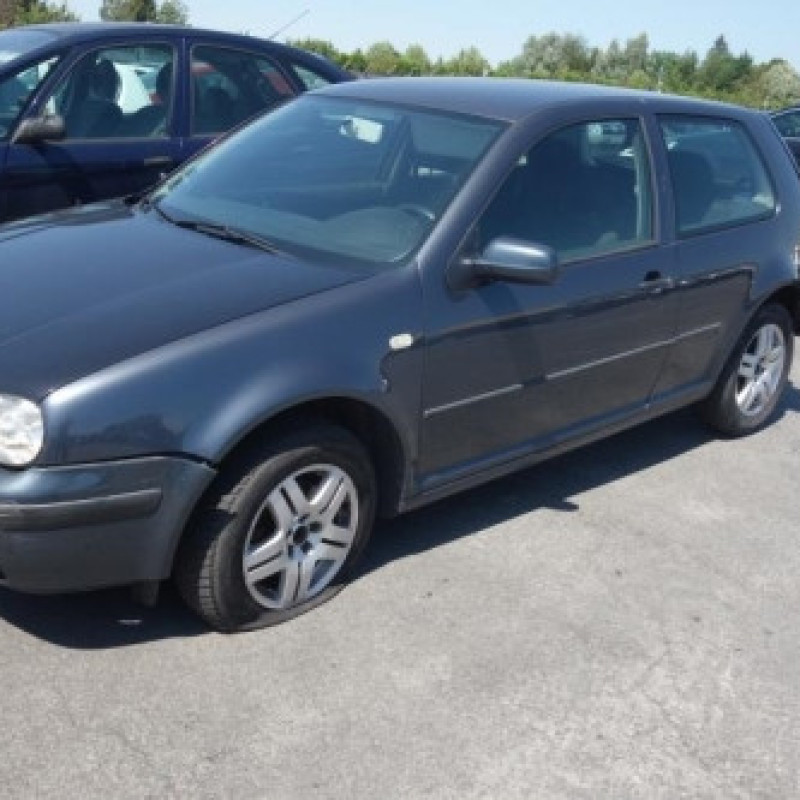 Calandre VOLKSWAGEN GOLF 4 Photo n°2