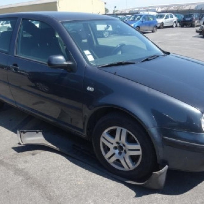 Calandre VOLKSWAGEN GOLF 4 Photo n°3