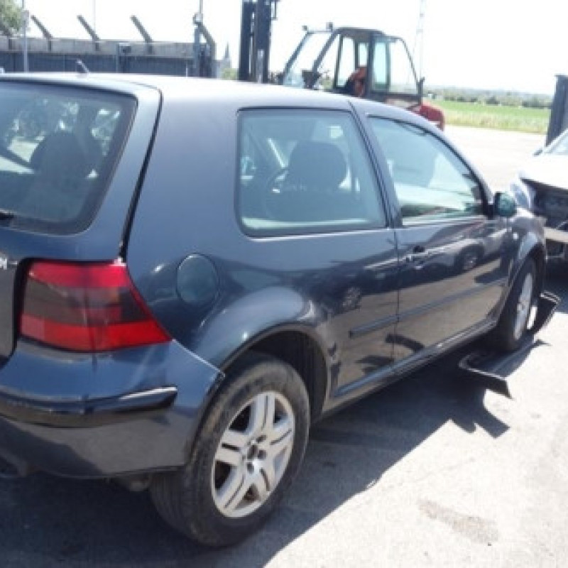 Calandre VOLKSWAGEN GOLF 4 Photo n°4