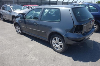 Calandre VOLKSWAGEN GOLF 4