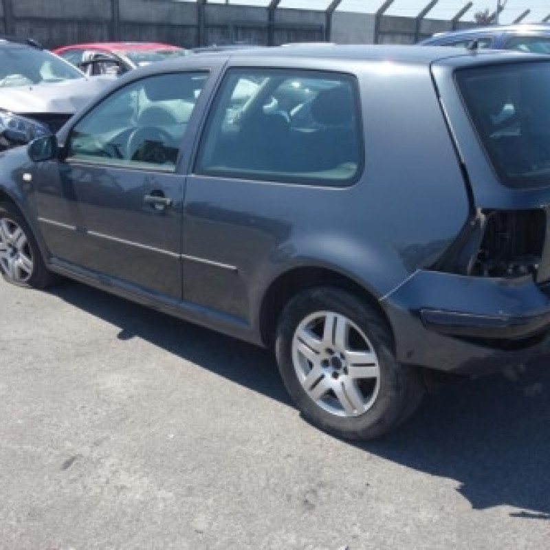 Calandre VOLKSWAGEN GOLF 4 Photo n°5