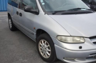 Renfort pare choc avant (traverse) CHRYSLER VOYAGER 3