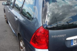 Renfort pare choc arriere (traverse) PEUGEOT 307