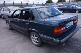 Vitre avant droit VOLVO 850