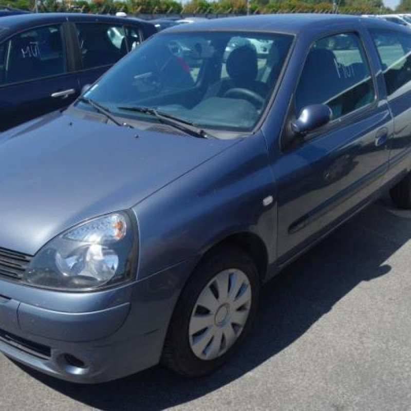 Pare choc arriere RENAULT CLIO 2 Photo n°5