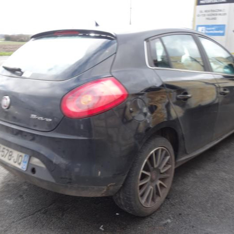 Renfort pare choc arriere (traverse) FIAT BRAVO 2 Photo n°4