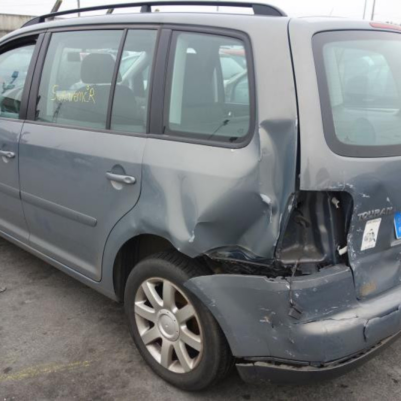 Plage arriere VOLKSWAGEN TOURAN 1 Photo n°4