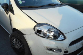 Custode arriere droit FIAT PUNTO 3