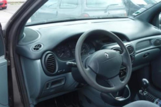 Calandre RENAULT SCENIC 1