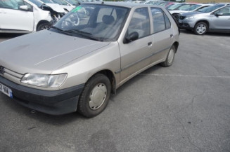 Aile avant gauche PEUGEOT 306