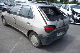 Aile avant gauche PEUGEOT 306