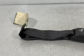 Attache ceinture arriere droit MITSUBISHI COLT 4