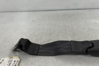 Attache ceinture arriere gauche MITSUBISHI COLT 4