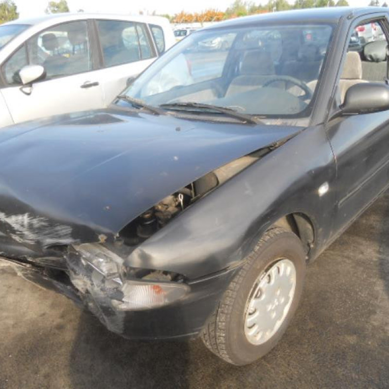 Serrure avant droit MITSUBISHI COLT 4 Photo n°3