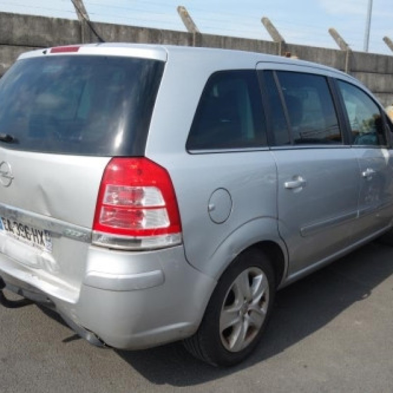 Custode avant droit (porte) OPEL ZAFIRA B Photo n°3