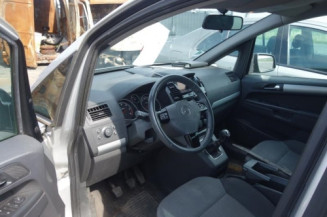 Custode avant droit (porte) OPEL ZAFIRA B