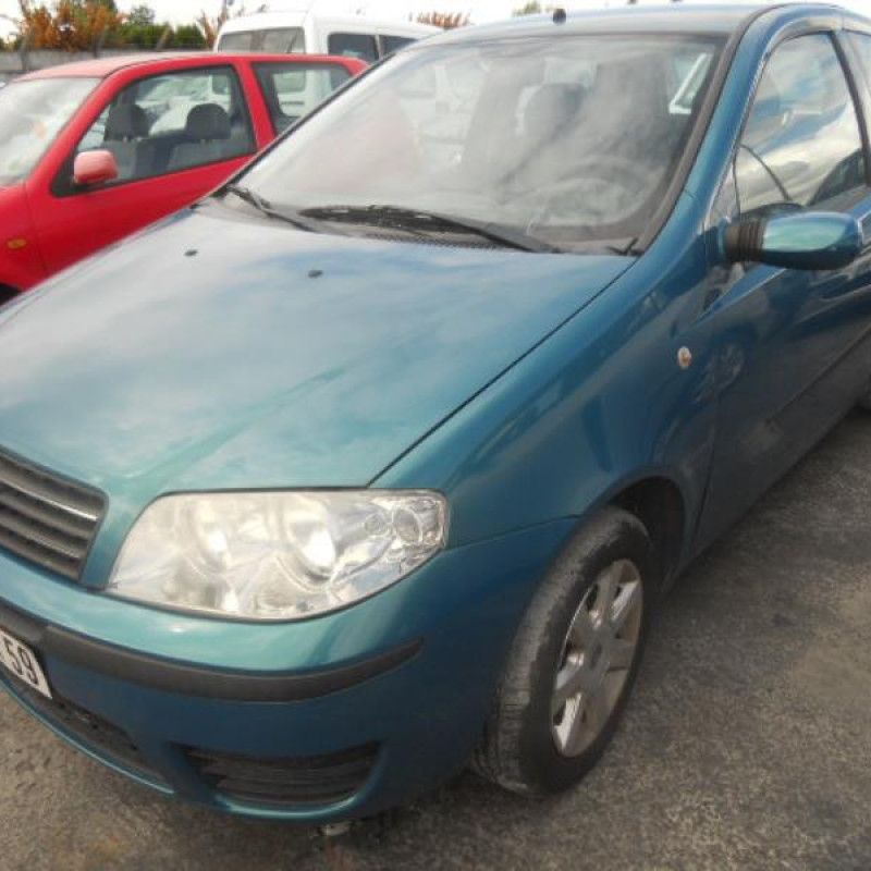 Aile avant droit FIAT PUNTO 2 Photo n°4