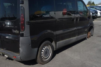 Calandre RENAULT TRAFIC 2