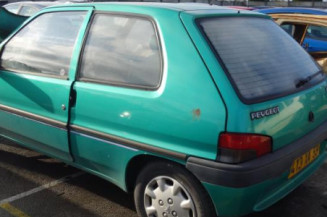 Pare choc arriere PEUGEOT 106