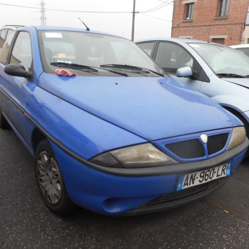 Vitre avant droit LANCIA YPSILON 3 Photo n°2