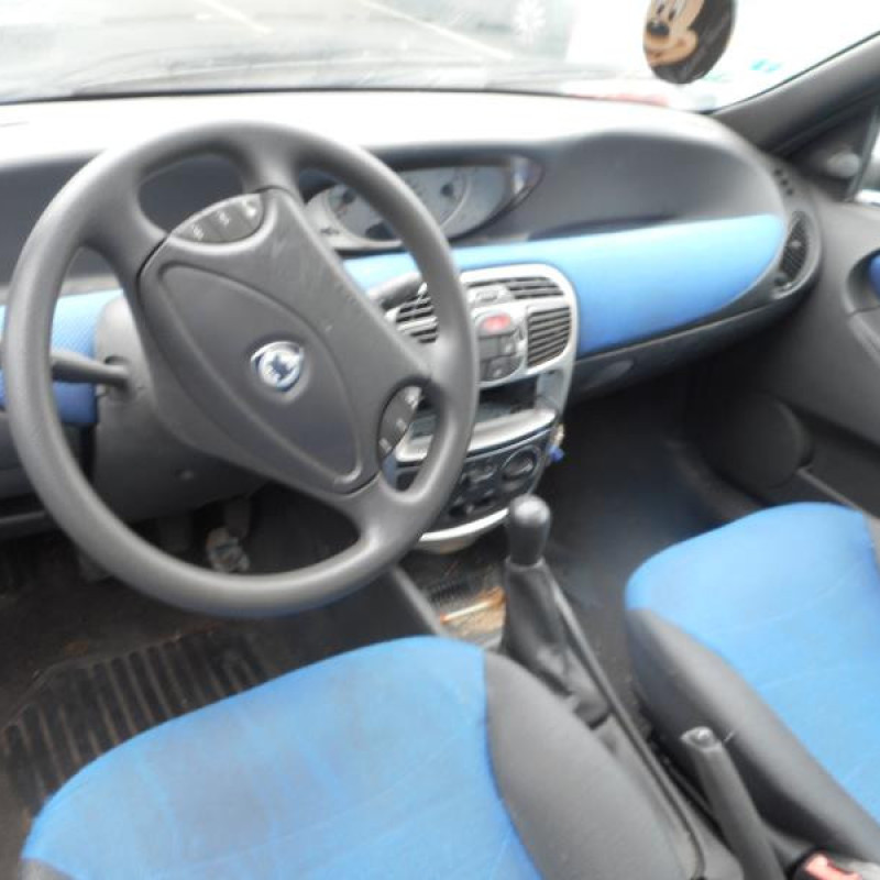 Vitre avant droit LANCIA YPSILON 3 Photo n°5